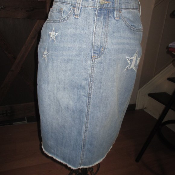 Jean skirt with 4 pockets and back slit - Picture 1 of 6